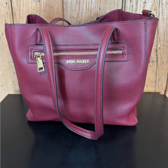 Steve Madden Large Faux Pebbled Leather Tote Crossbody Bag EUC Burgundy/Brown - Picture 3 of 16